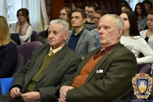 Biblioteka-Istoria-TDMU-17028023