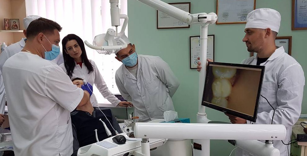 СТОМАТОЛОГІЧНИЙ ВІДДІЛ УНІВЕРСИТЕТСЬКОЇ КЛІНІКИ