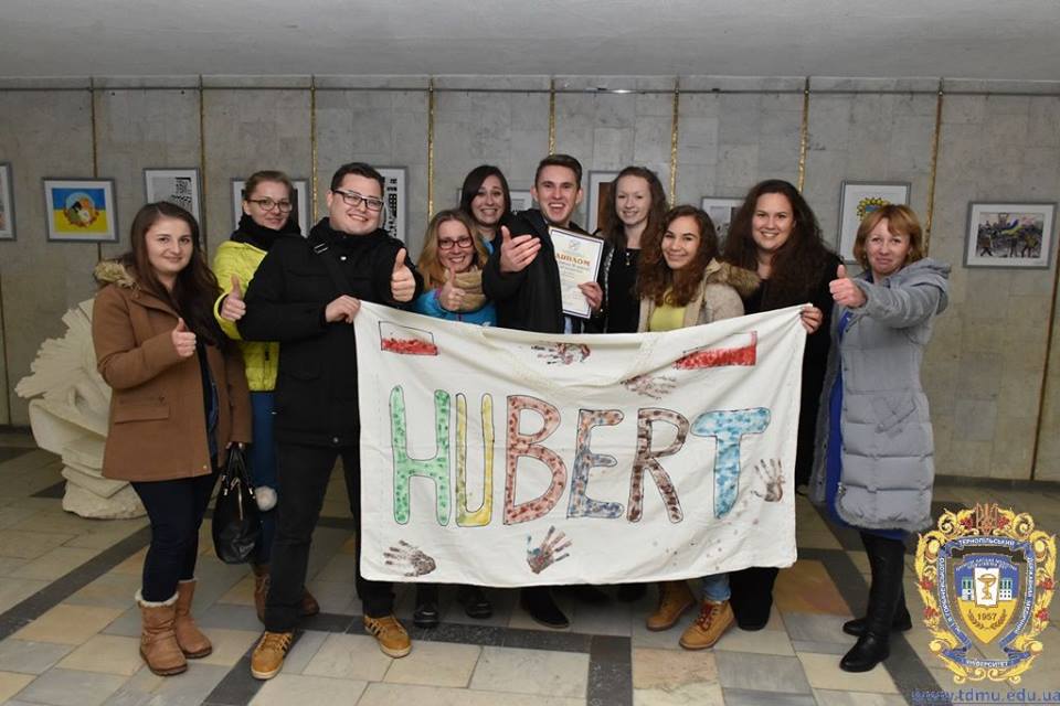 students-from-poland-are-celebrating-the-success-of-hubert-mikosza