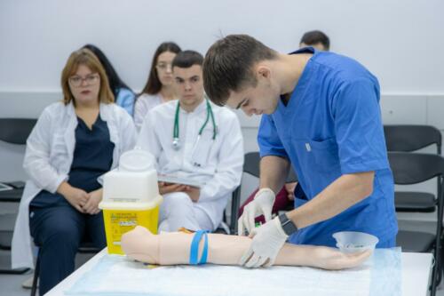 0AF383B7-7CDE-45BA-ADC3-E726091E9E34