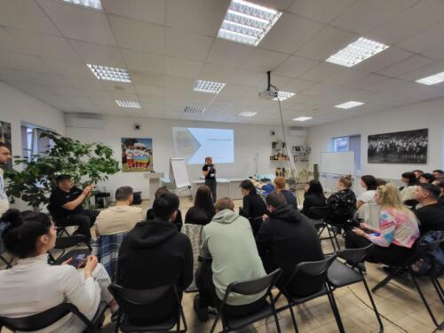 38018E4A-C897-4834-B609-120F3D7E3FC6