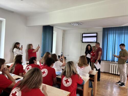 65828FB1-0A60-4E72-AAB9-AF75B756A104