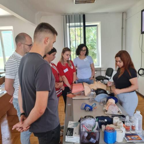 IMG-204eb8f7f470adaba4e88a46a61738b0-V