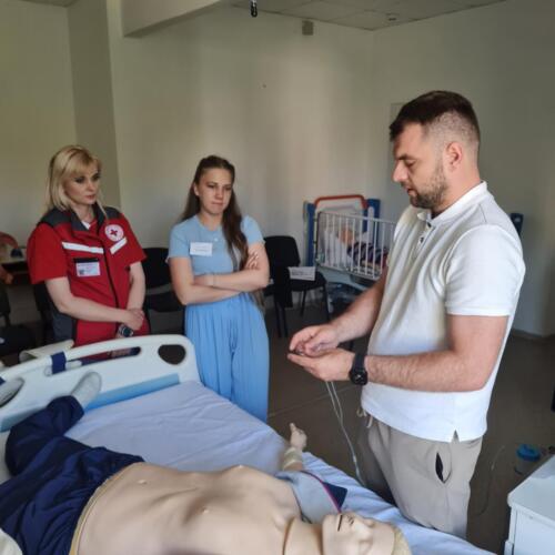 IMG-f76e46b806df80b900f838cc0af8463c-V