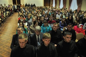 Zustrich-z-yepyskopom-15117496