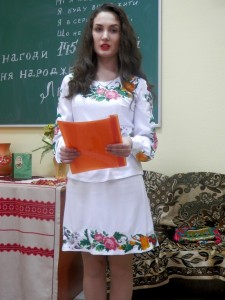 Студентка IV курсу I групи Вальків Оля, вірш «Горить моє серце»