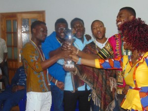 12571225_836697719788975_1905903866_n