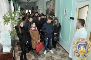 TDMU-Den-vidkr-dverei-16036289