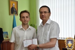 Dyplomy-rektor-16084059