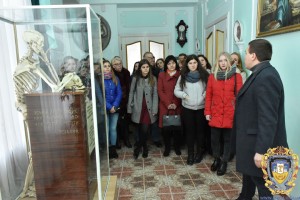 Den-vidkrytykh-dverey-17039735