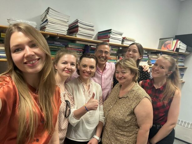 Bee azosi Onlayn qullik porno